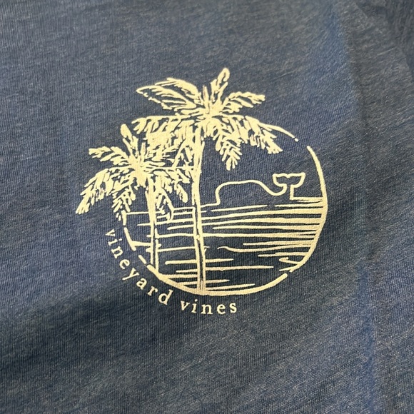 Vineyard vines, ladies, blue T-shirt with print S M L brand new - Picture 3 of 4
